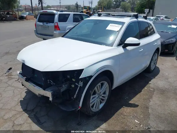 WA1BNAFY2K2032334 2019 AUDI Q5 - Image 2