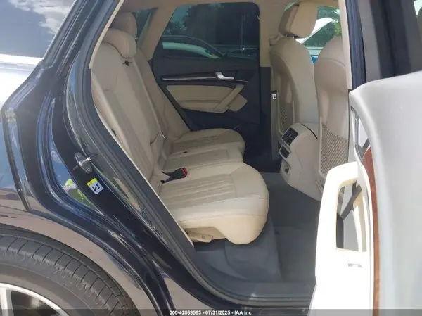 WA1BNAFY2K2032608 2019 AUDI Q5 - Image 8