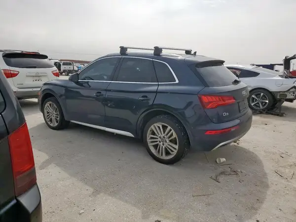 WA1BNAFY2K2033130 2019 AUDI Q5 - Image 2