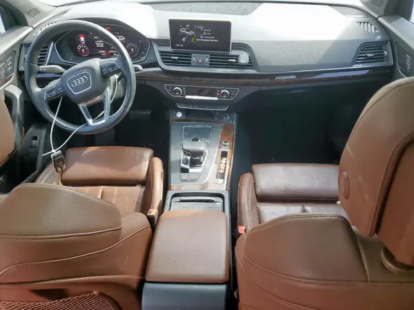 WA1BNAFY2K2033130 2019 AUDI Q5 - Image 8