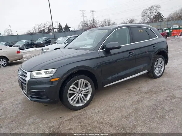 WA1BNAFY2K2034567 2019 AUDI Q5 - Image 2