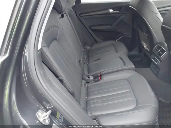 WA1BNAFY2K2034567 2019 AUDI Q5 - Image 8
