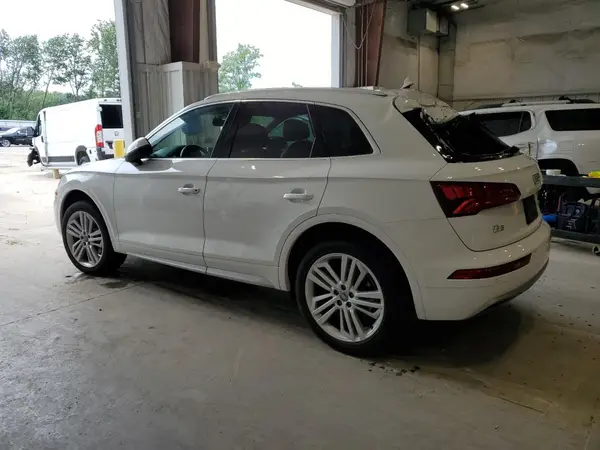 WA1BNAFY2K2037419 2019 AUDI Q5 - Image 2