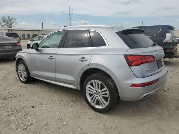 WA1BNAFY2K2049246 2019 AUDI Q5 - Image 2