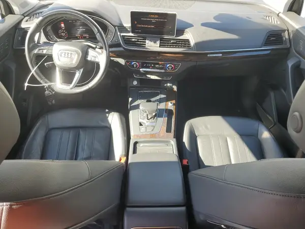 WA1BNAFY2K2050056 2019 AUDI Q5 - Image 8