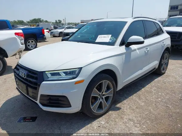 WA1BNAFY2K2054446 2019 AUDI Q5 - Image 2