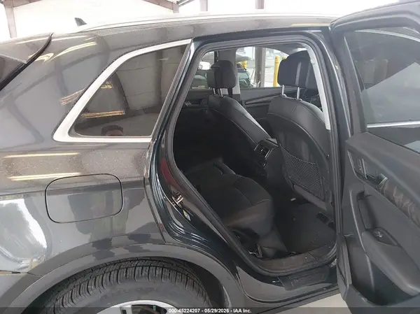 WA1BNAFY2K2072011 2019 AUDI Q5 - Image 8