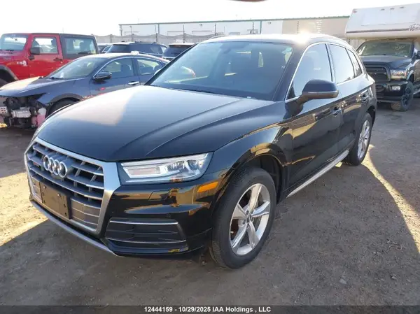 WA1BNAFY2K2076687 2019 AUDI Q5 - Image 2