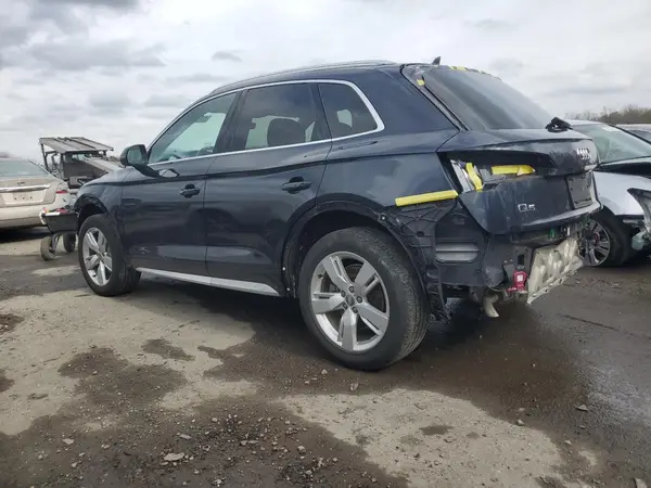 WA1BNAFY2K2078343 2019 AUDI Q5 - Image 2