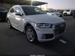 WA1BNAFY2K2090380 2019 AUDI Q5
