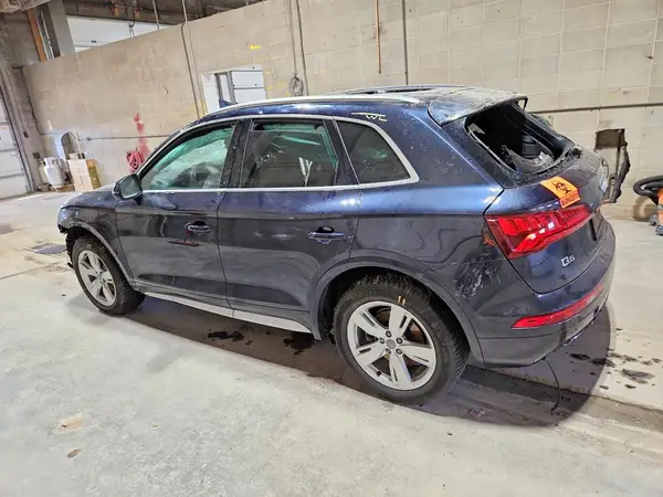 WA1BNAFY2K2093974 2019 AUDI Q5 - Image 2