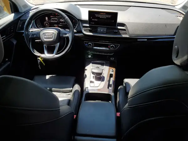 WA1BNAFY2K2094770 2019 AUDI Q5 - Image 8