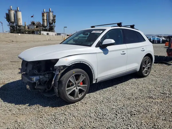 WA1BNAFY2K2095384 2019 AUDI Q5 - Image 1