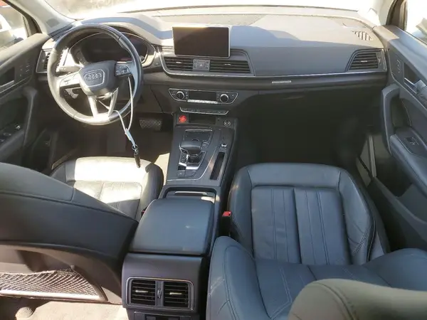 WA1BNAFY2K2095384 2019 AUDI Q5 - Image 8