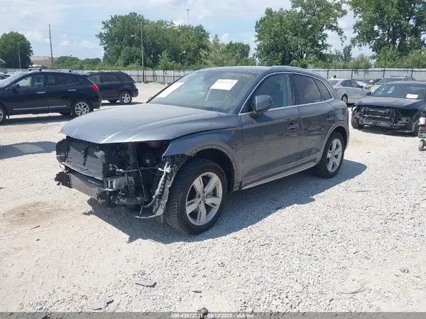 WA1BNAFY2K2095434 2019 AUDI Q5 - Image 2