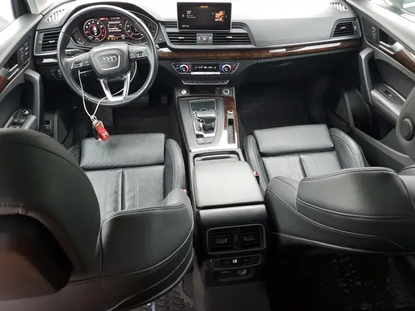 WA1BNAFY2K2098611 2019 AUDI Q5 - Image 8