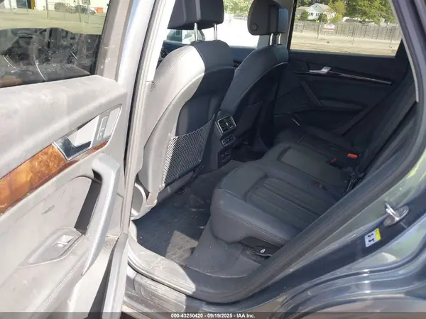 WA1BNAFY2K2099287 2019 AUDI Q5 - Image 8