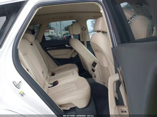 WA1BNAFY2K2102852 2019 AUDI Q5 - Image 8