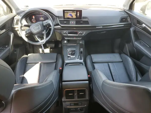 WA1BNAFY2K2110157 2019 AUDI Q5 - Image 8