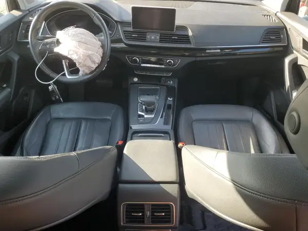 WA1BNAFY2K2112183 2019 AUDI Q5 - Image 8