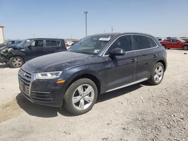 WA1BNAFY2K2117240 2019 AUDI Q5 - Image 1