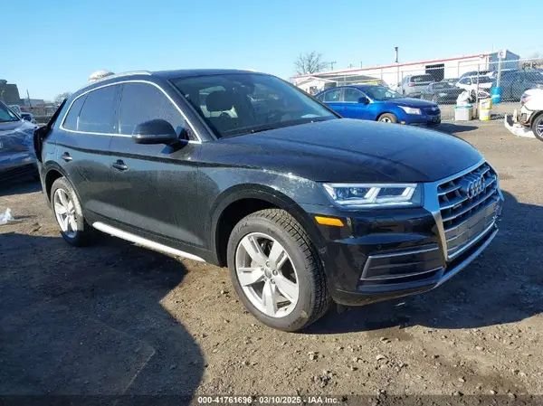 WA1BNAFY2K2120476 2019 AUDI Q5 - Image 1