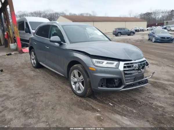 WA1BNAFY2K2121482 2019 AUDI Q5 - Image 1
