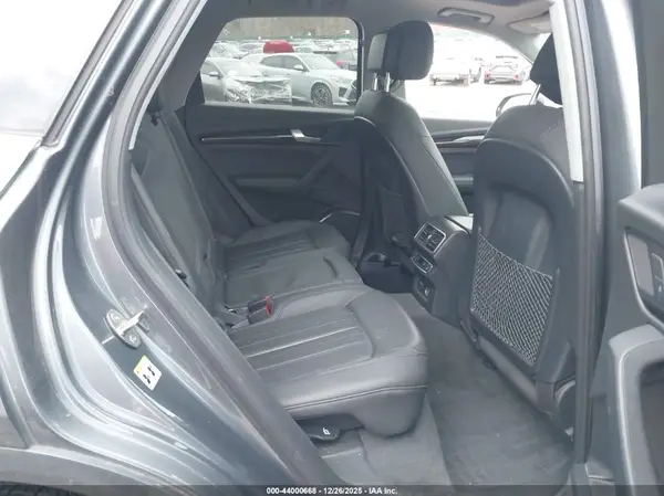 WA1BNAFY2K2121482 2019 AUDI Q5 - Image 8