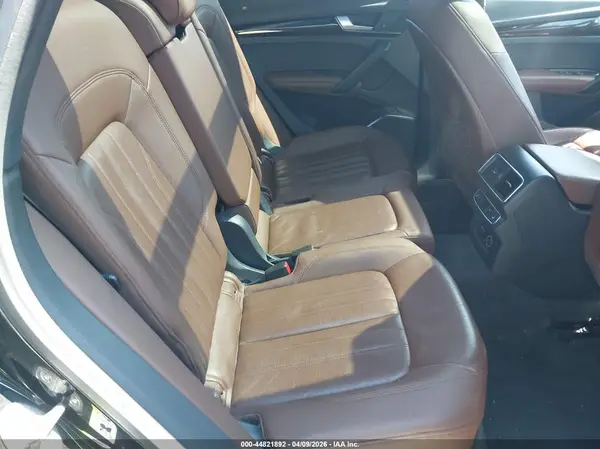 WA1BNAFY2K2122101 2019 AUDI Q5 - Image 8