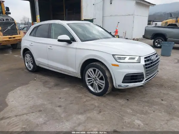WA1BNAFY2K2122163 2019 AUDI Q5 - Image 1