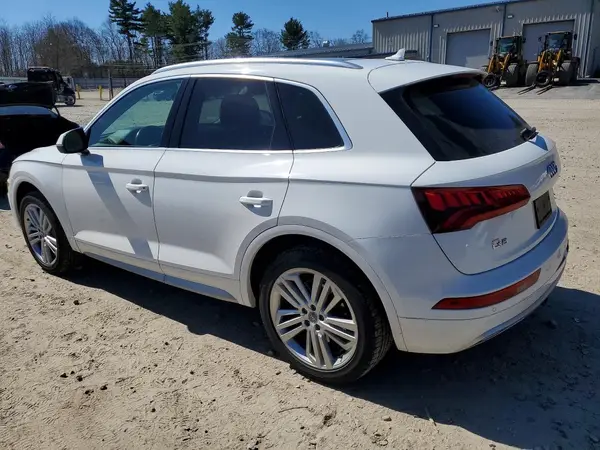 WA1BNAFY2K2123765 2019 AUDI Q5 - Image 2