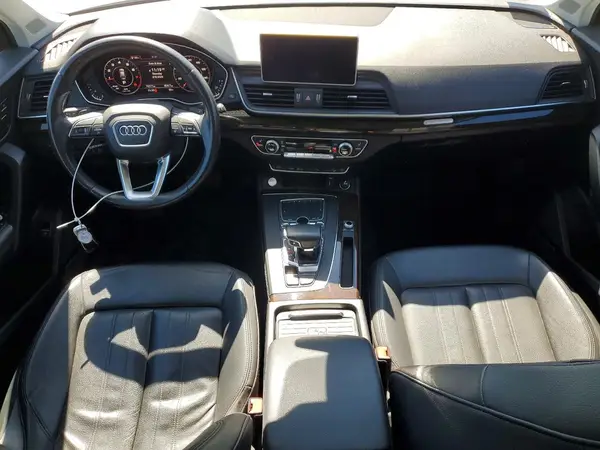 WA1BNAFY2K2123765 2019 AUDI Q5 - Image 8