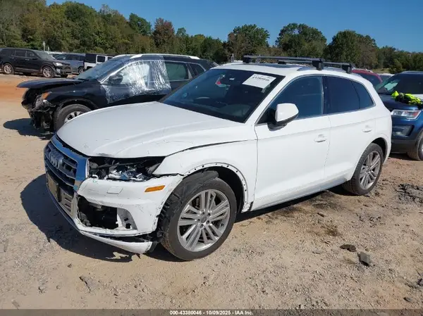 WA1BNAFY2K2124723 2019 AUDI Q5 - Image 2