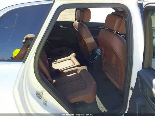 WA1BNAFY2K2124723 2019 AUDI Q5 - Image 8