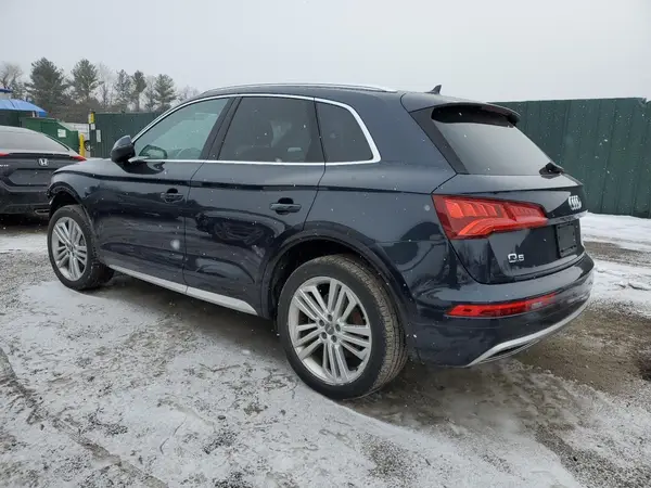 WA1BNAFY2K2135124 2019 AUDI Q5 - Image 2