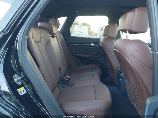 WA1BNAFY2K2140856 2019 AUDI Q5 - Image 8