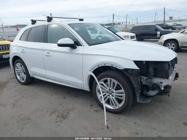 WA1BNAFY2L2003966 2020 AUDI Q5 - Image 1