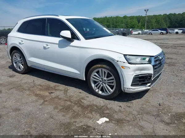 WA1BNAFY2L2059177 2020 AUDI Q5 - Image 1