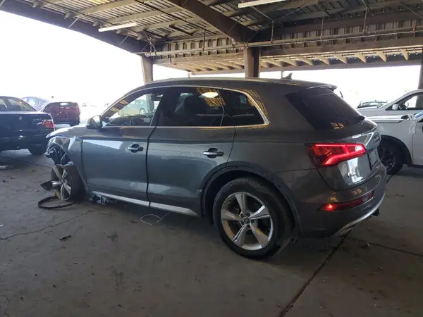WA1BNAFY2L2067554 2020 AUDI Q5 - Image 2