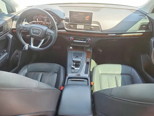 WA1BNAFY2L2069708 2020 AUDI Q5 - Image 8