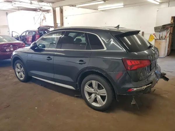 WA1BNAFY3J2006551 2018 AUDI Q5 - Image 2