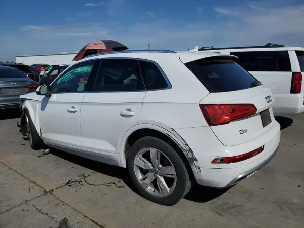 WA1BNAFY3J2010504 2018 AUDI Q5 - Image 2