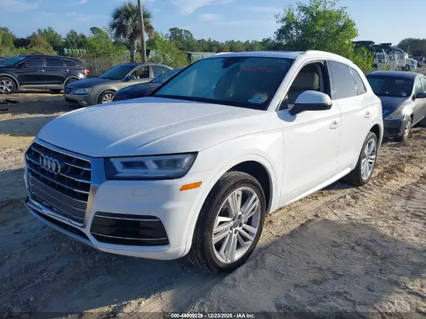 WA1BNAFY3J2014035 2018 AUDI Q5 - Image 2
