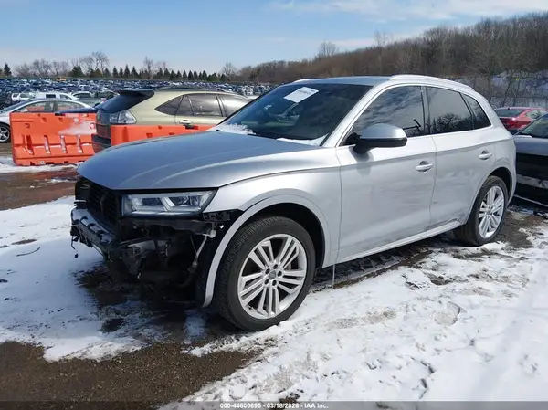 WA1BNAFY3J2019901 2018 AUDI Q5 - Image 2