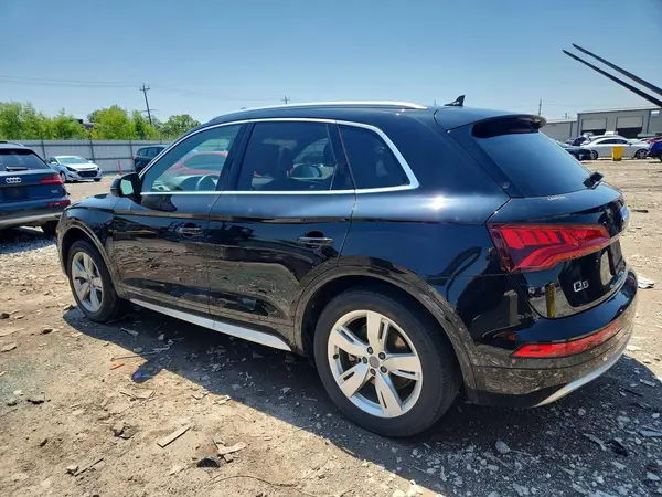 WA1BNAFY3J2022765 2018 AUDI Q5 - Image 2