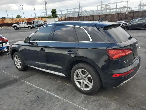 WA1BNAFY3J2024855 2018 AUDI Q5 - Image 2