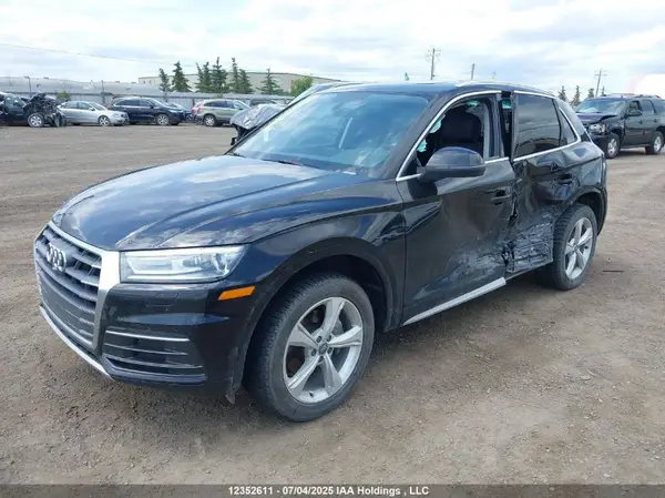 WA1BNAFY3J2026685 2018 AUDI Q5 - Image 2