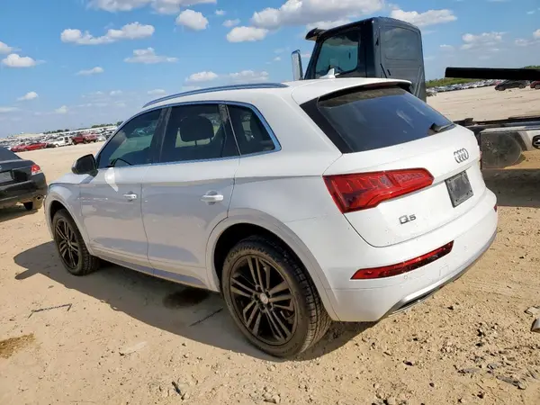 WA1BNAFY3J2048637 2018 AUDI Q5 - Image 2