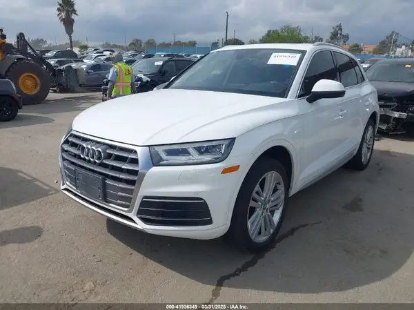 WA1BNAFY3J2065499 2018 AUDI Q5 - Image 2