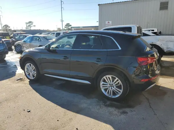 WA1BNAFY3J2073828 2018 AUDI Q5 - Image 2